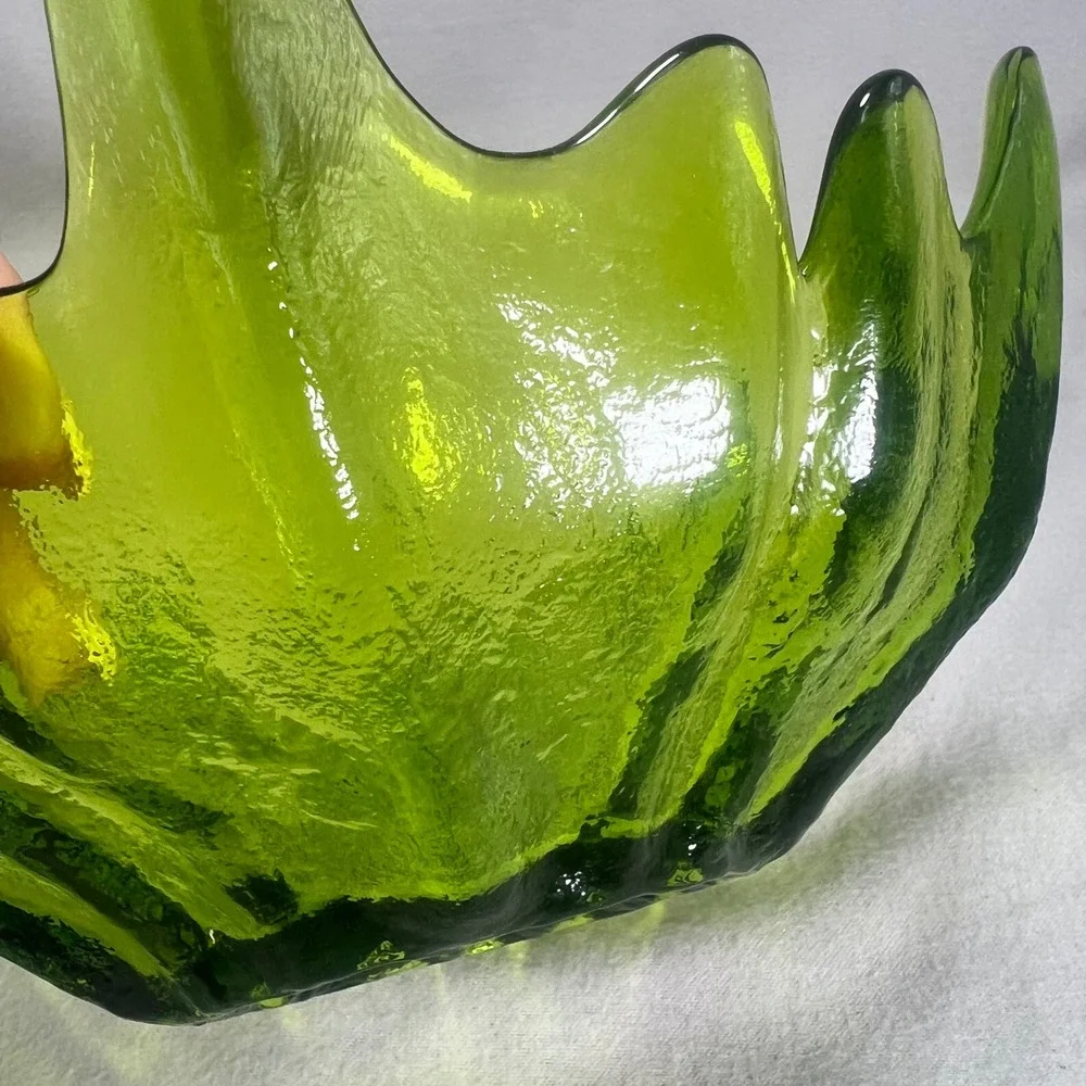 Vintage MCM Viking Epic Stockholm Green Spiked Lotus Bowl Wayne Husted Glass 60s